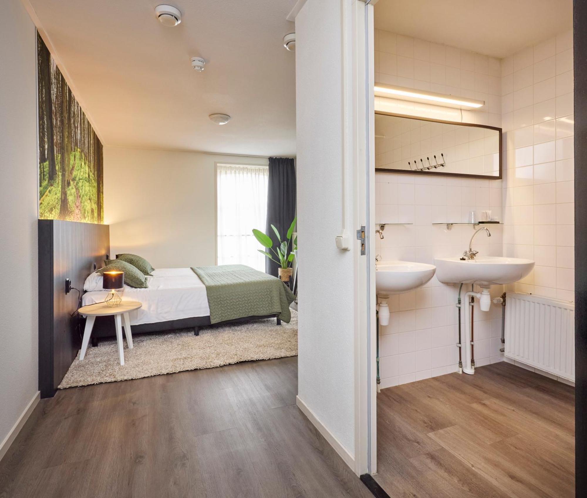 Hotel 'T Gemeentehuis Bedum Eksteriør billede